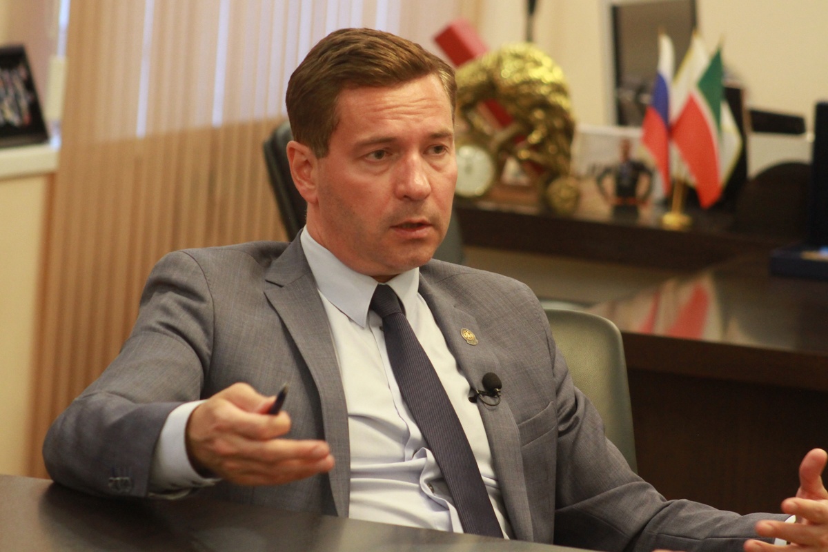 Владимир Леонов: Татарстанских спортсменов зовут выступать за другие страны