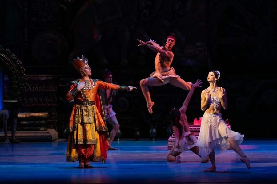 «Летающий кореец» и звезды Большого: в Казани наконец открылся Нуриевский фестиваль