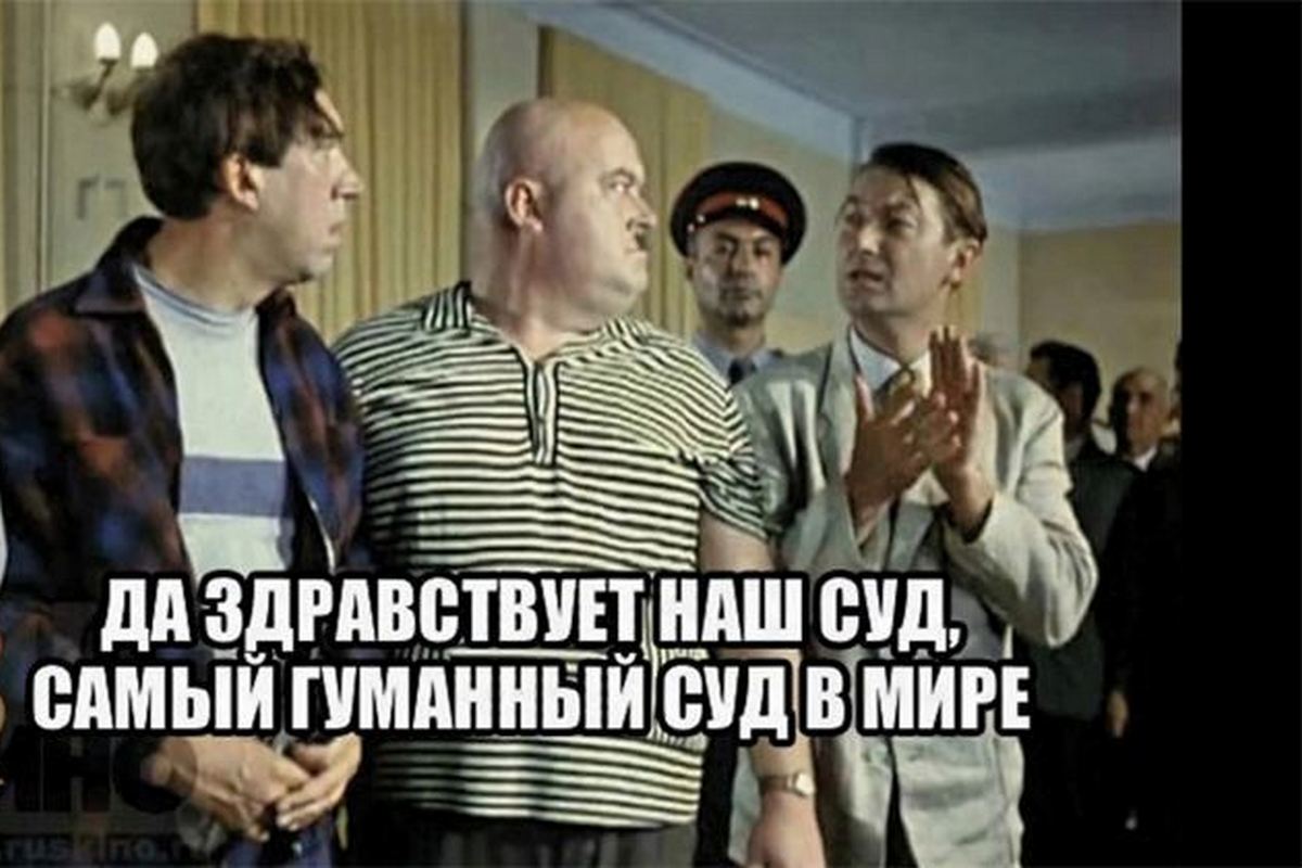 «Потерпевшая в шоке, она очень его боится!»: в Татарстане полицейского, который три месяца был в бегах, отпустили погулять