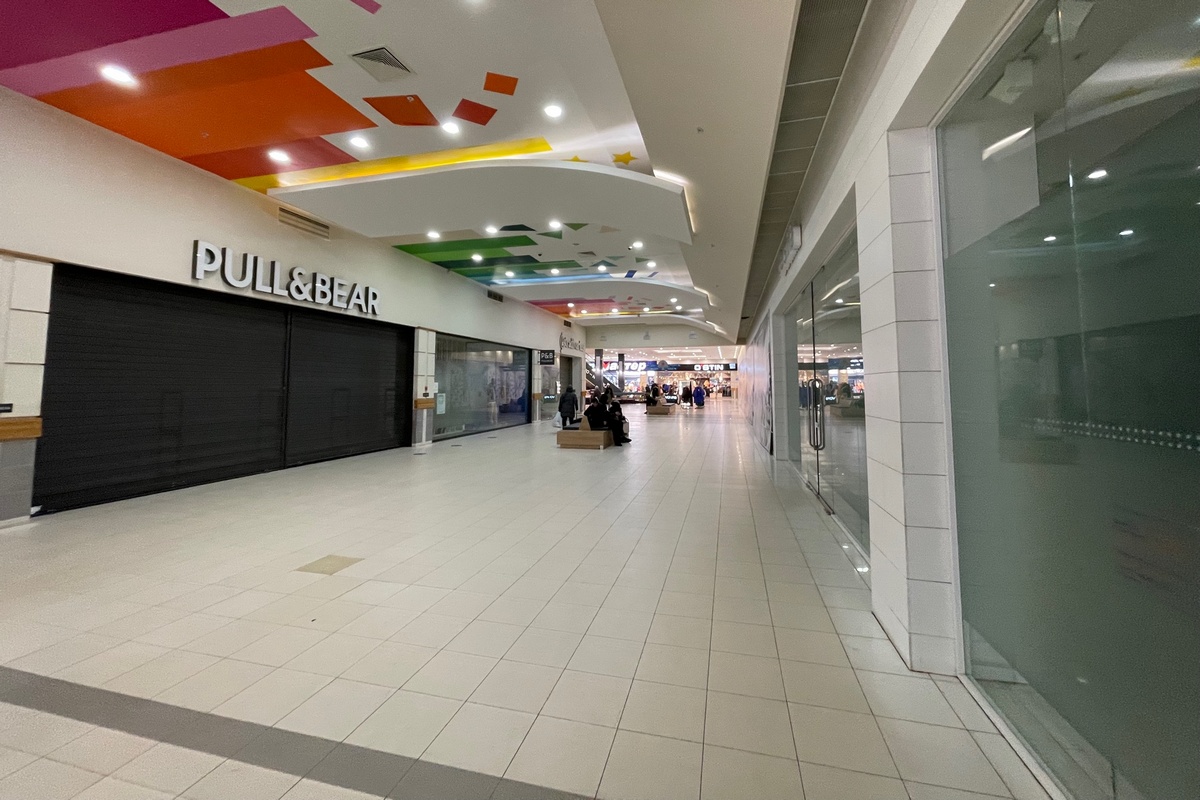 «Больше нет смысла сюда таскаться»: казанские ТЦ прикажут долго жить?