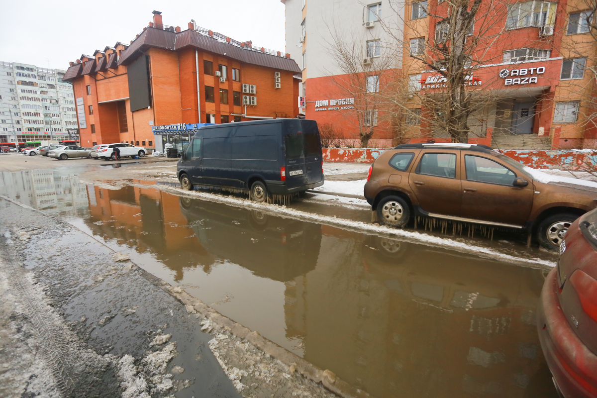 Всё течет, всё воняет: в ожидании миллиардов от казанцев Водоканал топит их в нечистотах