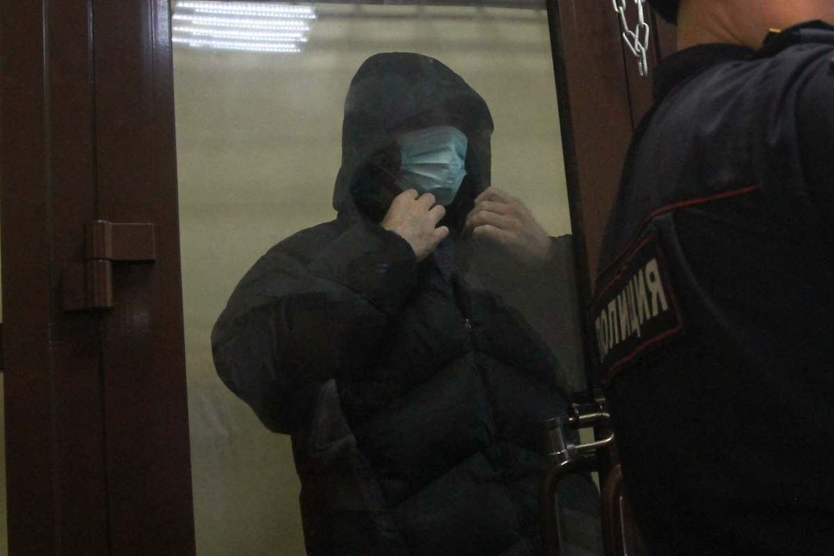 Просился в зону СВО, а отправили на зону: в Казани наказали следователя, укравшего из кабинета начальника сейф с 15 миллионами