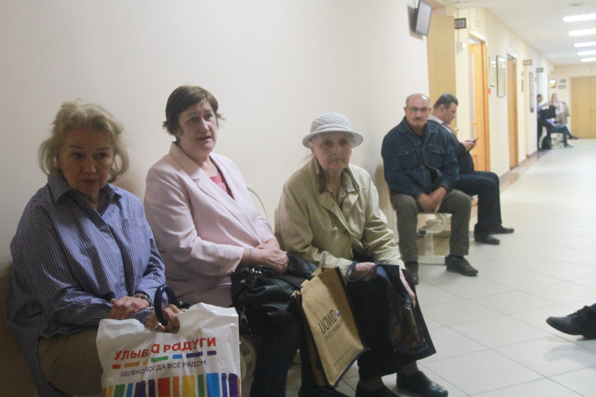 «Хотели украсть и украли»: жертвы «ТФБ Финанса» от Москвы до Арзамаса все еще надеются вернуть свои деньги