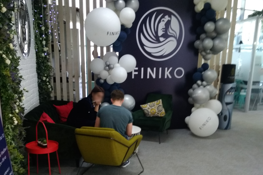 «Все знают, что рухнет, но никто не знает, когда»: в новые финансовые пирамиды засосало пол-Казани?