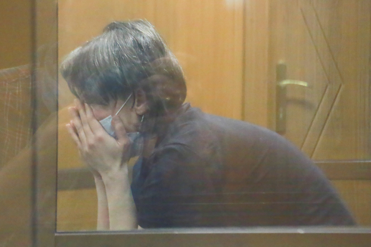«Я смерти ему не желала»: в Казани массажистка валит вину за зверское убийство клиента на своего любовника