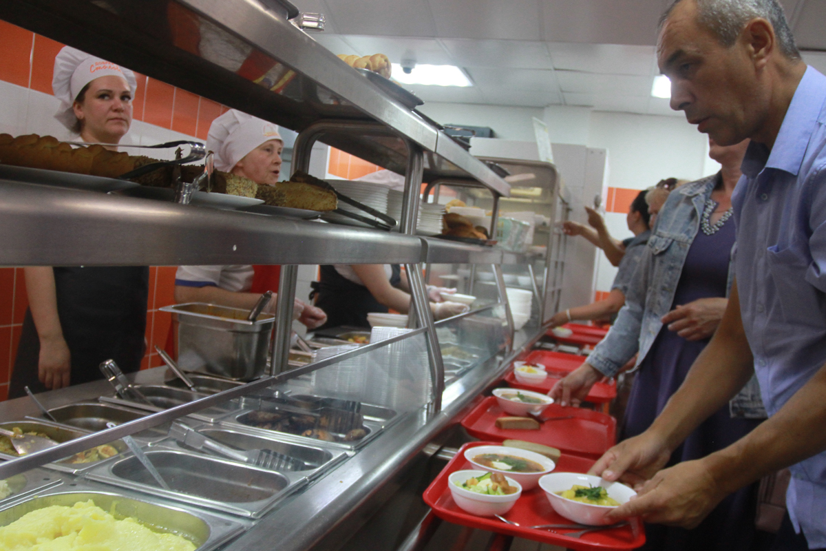 В ресторанах Татарстана некому работать - из общепита убегают в курьеры и IT