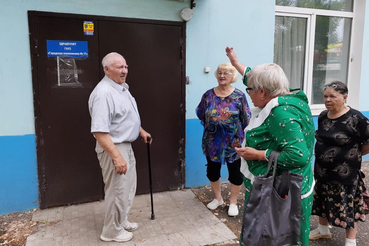 «Поможет только Путин?»: в казанском поселке пенсионеры собираются просить президента помочь им вакцинироваться