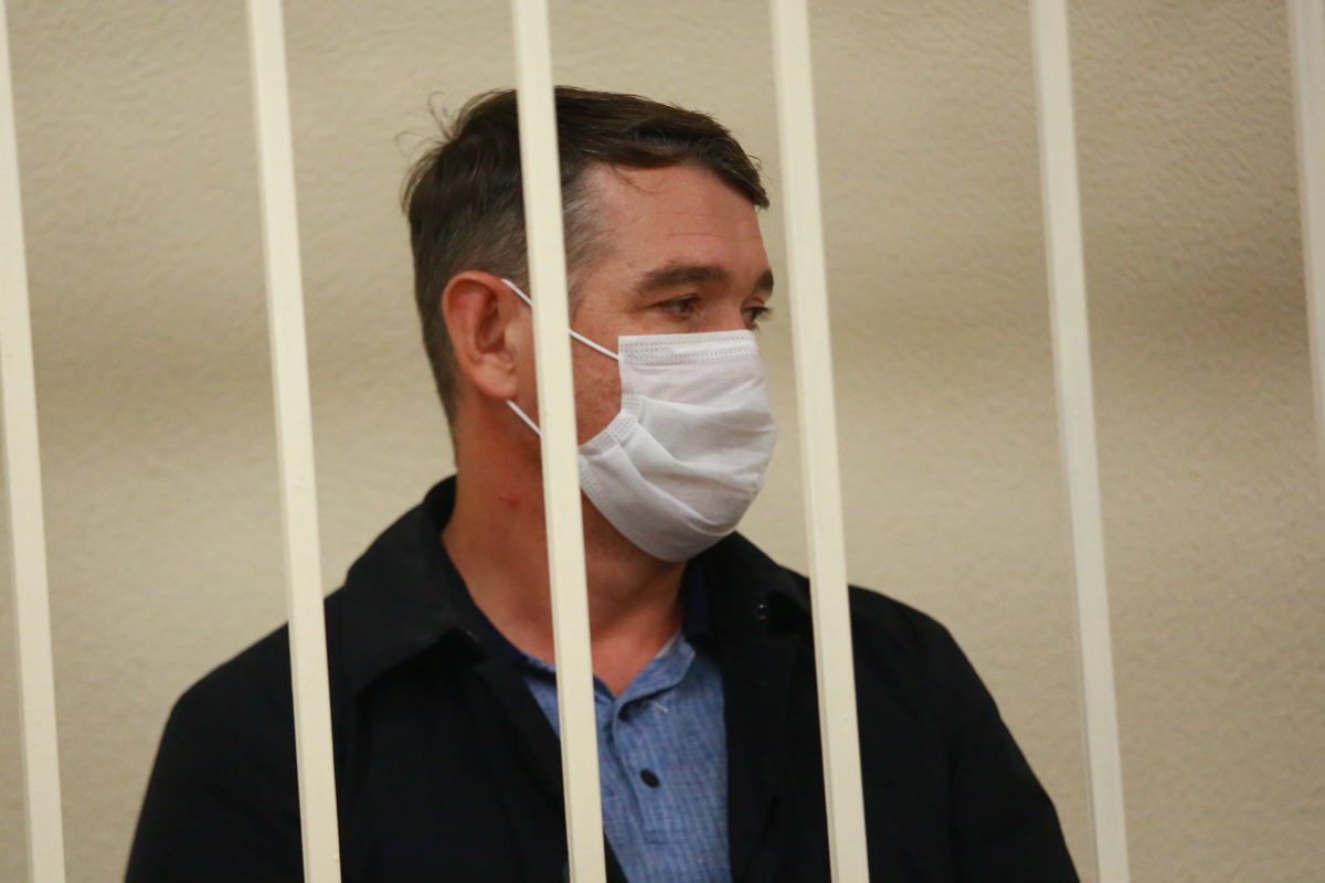 «Скрываться не собираюсь, на сотрудников давить не буду»: в Казани отправили за решетку главу регионального отделения Фонда соцстраха