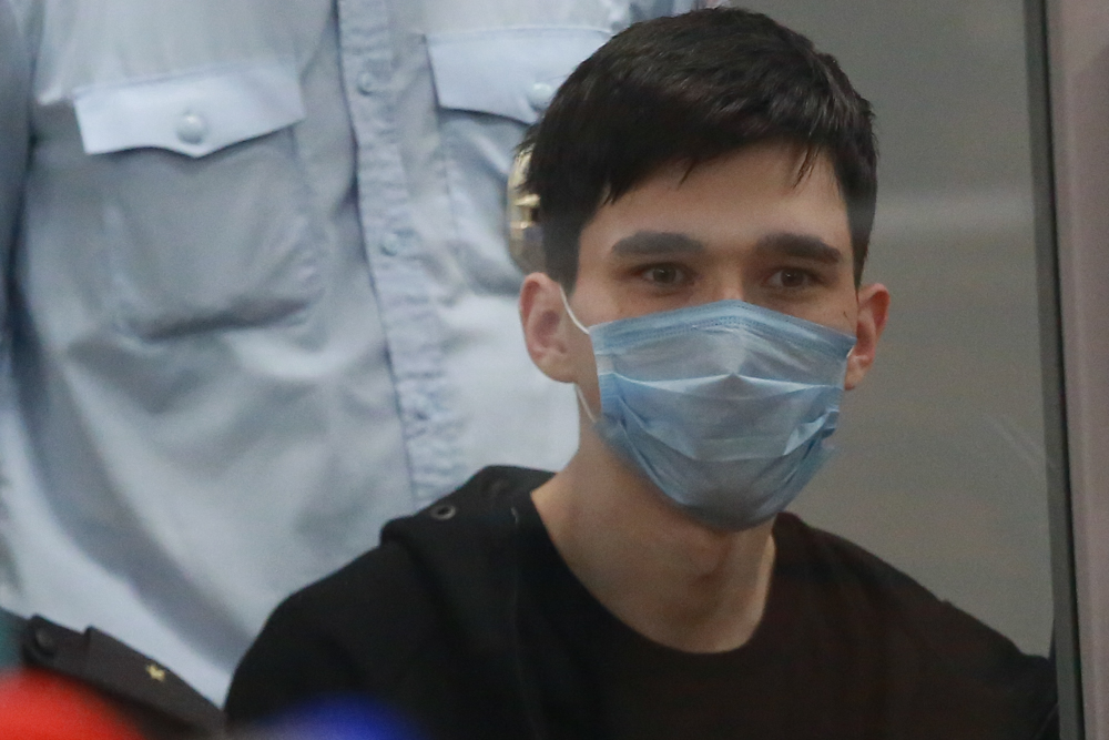 «Почему вы улыбаетесь?»: расстрелявший детей и учителей в казанской школе признает вину, но не раскаивается