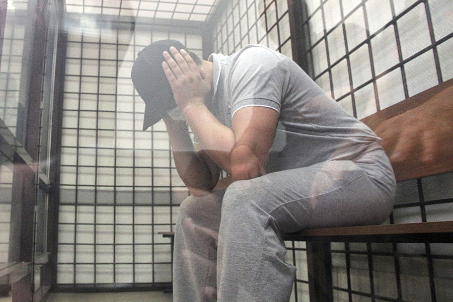 Двое казанских полицейских, пойманные на миллионной взятке, признали вину и покаялись