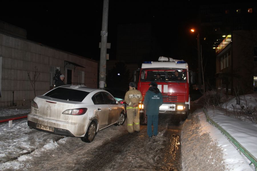 Президент Татарстана потребовал освободить дворы от неправильно припаркованных машин