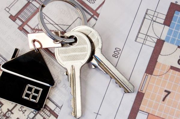 Директор юрфирмы и экс-сотрудница казанского исполкома пошли под суд за аферу с муниципальным жильем