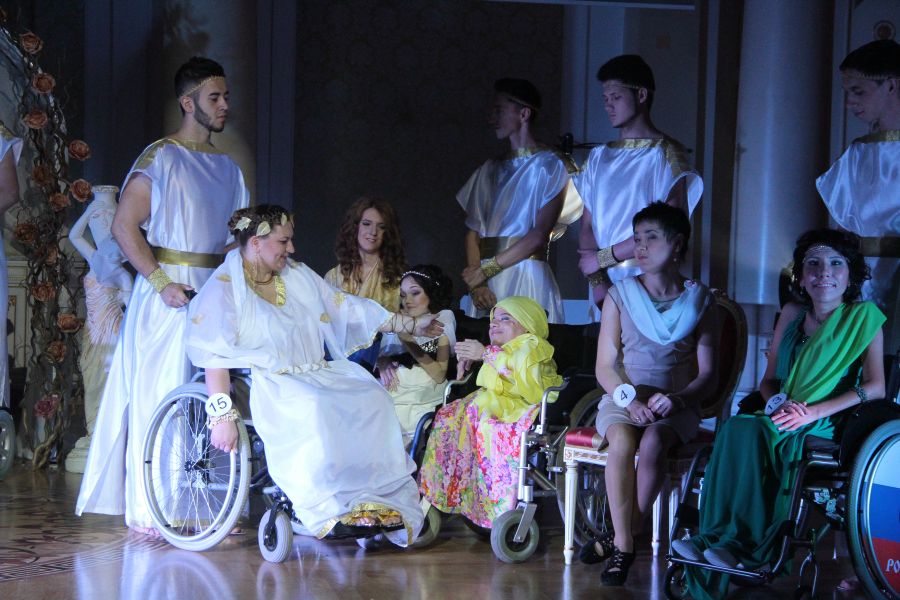 Всем красавицам раздали по титулу