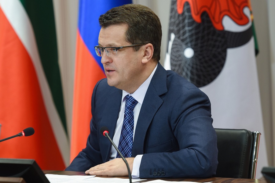 Мэр Казани: «Всеми частями тела пытаемся в футбол играть, но...»