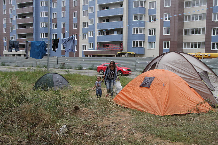Соципотечники «Салават Купере» снова живут в палатках: «ПСО «Казань» в Самаре стадион строило, а у нас стройка стояла»