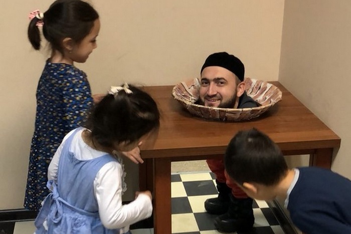 Шутка удалась: голова муфтия Татарстана на блюде взорвала соцсети