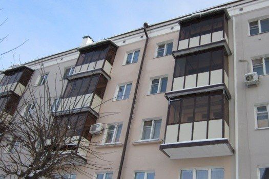 С этими балконами того гляди крыша съедет