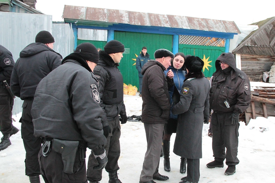 Приют для бездомных собак в Ковалях уничтожили приставы