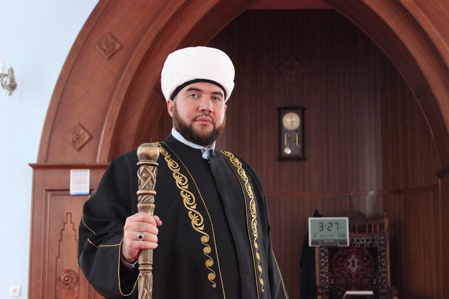 Скандальному имаму казанской Закабанной мечети аукнулись «грязные танцы»