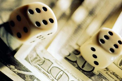 В Татарстане двух кассиров банков сгубила игромания