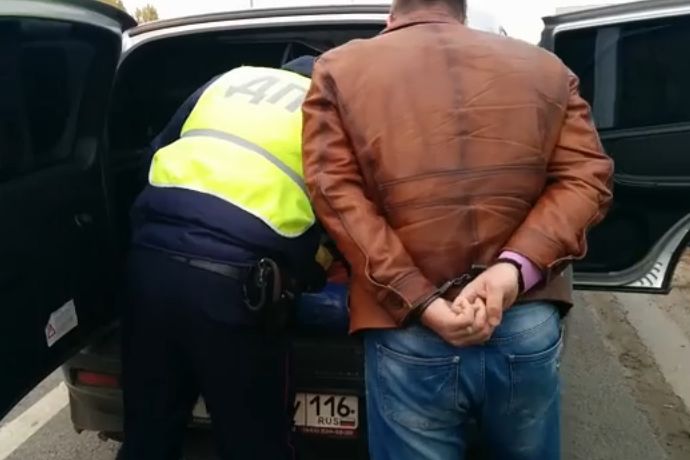 Видео «жесткого досмотра» заинтересовало руководство казанской ГАИ