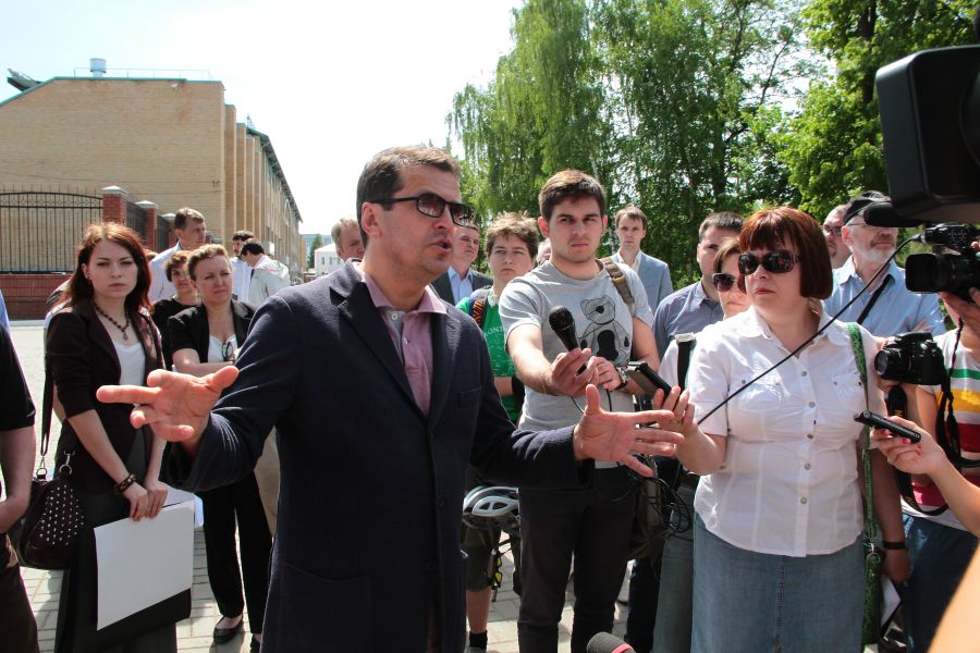 Парковку, карусель, фонтан построят, и тогда обсудим план