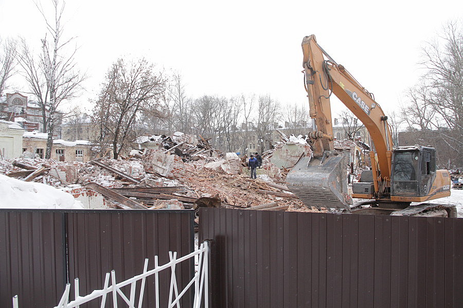 Мы старый мир разрушим: в центре Казани разгромили очередной исторический дом