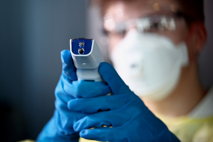 «Это люди, которые дали клятву врача»: ректор КГМУ ответил на ропот ординаторов, которых отправили работать в поликлиники