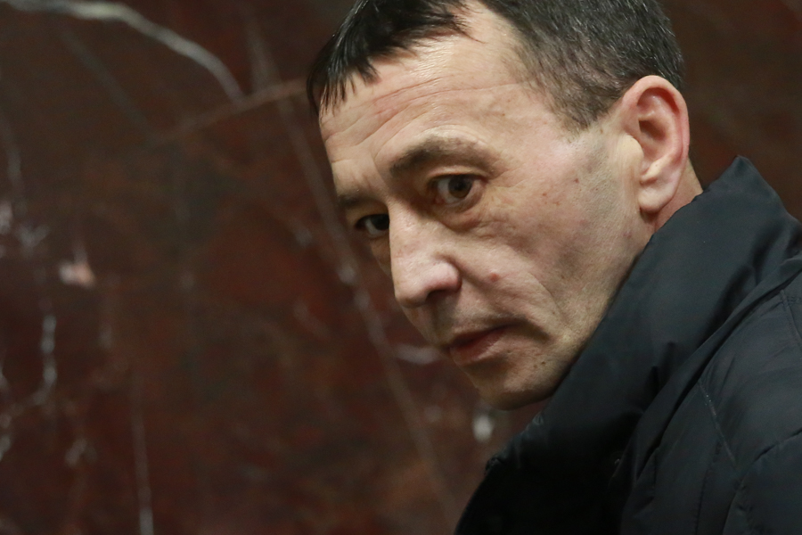 «Если бы он не сбежал, а отвез нашу девочку в больницу, может, ее бы спасли?»: лихач, сбивший насмерть 18-летнюю студентку в Казани, пытался закосить под эпилептика