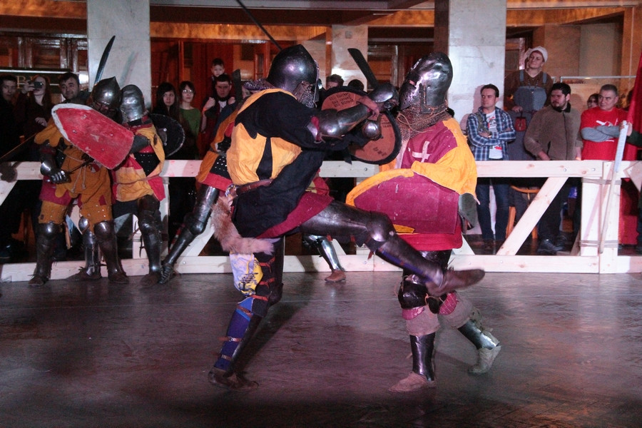 В Казани сошлись в бою рыцари