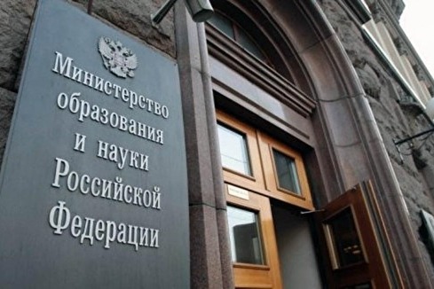 В Казани запретили митинг в поддержку политики Путина, а из Москвы не могут выпроводить Энгеля Фаттахова