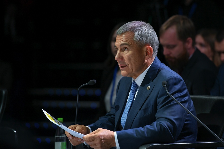 Минниханов пообещал позвонить Шувалову по поводу системного «косяка» налоговой и ПФР