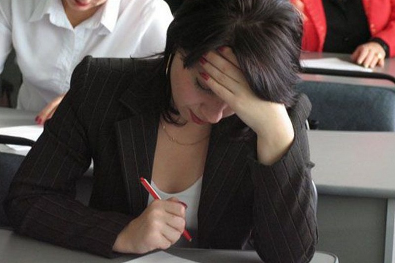 Ревизоры из Рособрнадзора помешали Энгелю Фаттахову провести «учительский ЕГЭ»