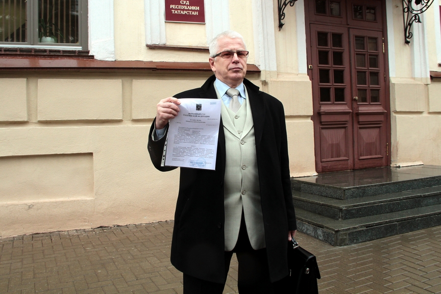 Казанский неплательщик попросил жилищников подать на него в суд