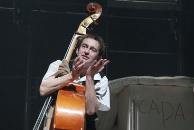 Хабенский сыграет на контрабасе