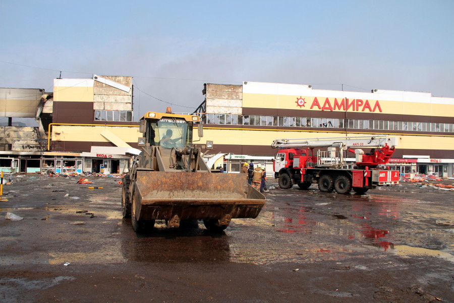 Массовое закрытие торговых центров - кому это нужно?