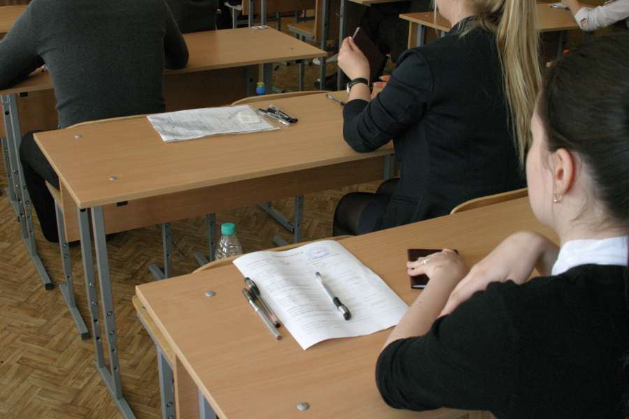 Полицейские взяли учительскую "группировку"