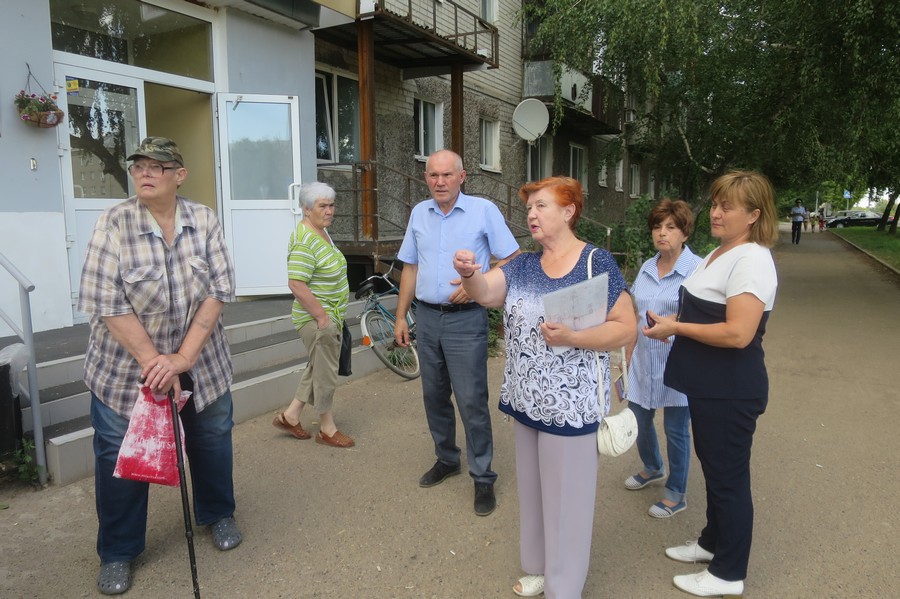Казанские чиновники и гаишники пообещали вернуть остановку по требованию жителей Жилплощадки