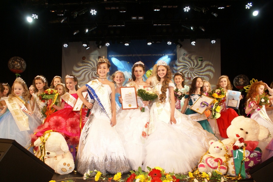 Финал конкурса "Мини-мисс Татарстан-2012"