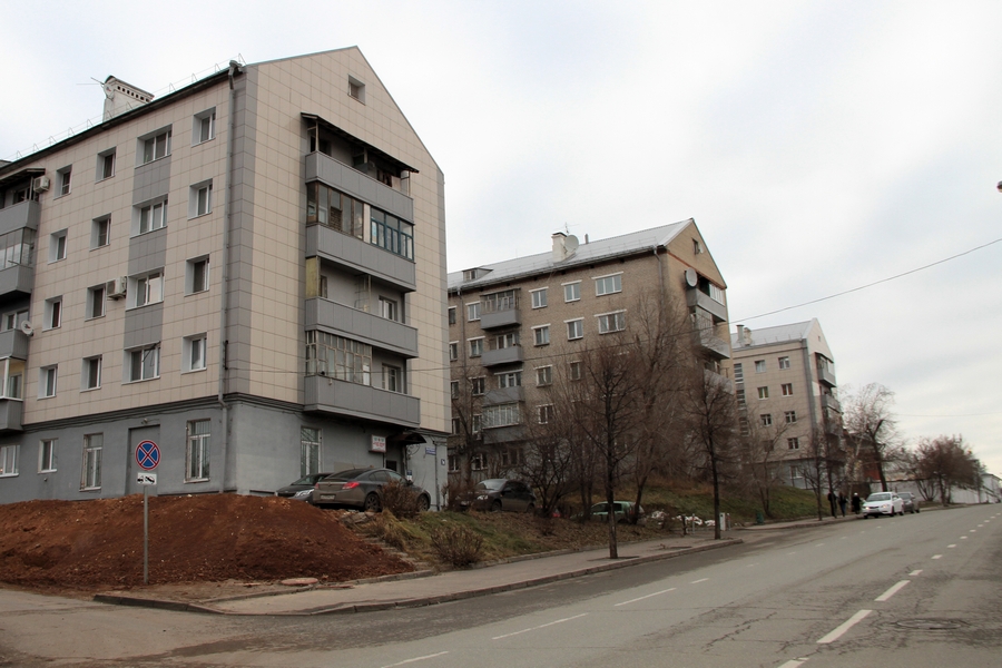 План возрождения собора в центре Казани уперся в три хрущевки