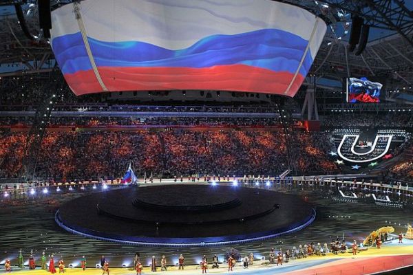Универсиада-2013 стартовала, или «Гагарин, позвольте вашу руку!»