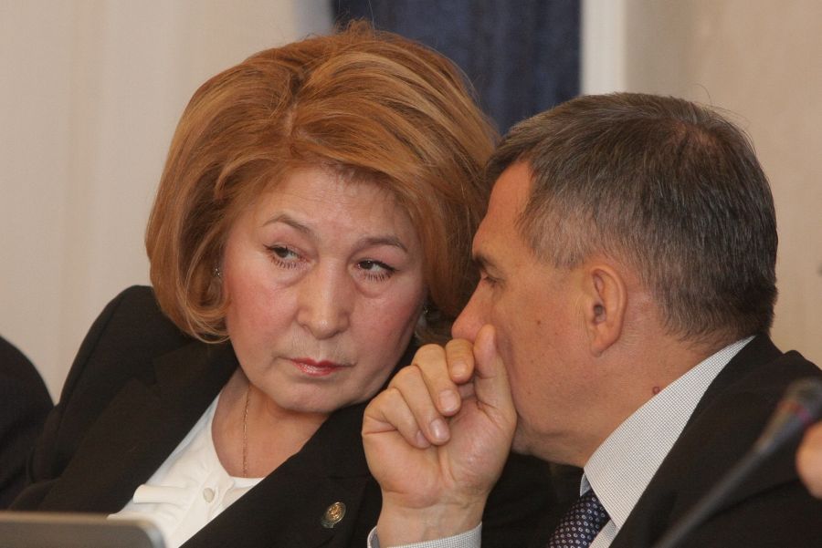 Знакомые всё лица