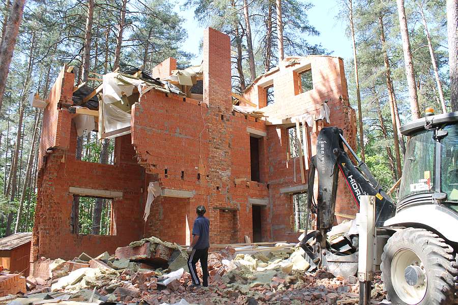 Снос в Зеленом Бору - дело рук «народных приставов»