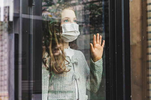 До 15 апреля или до 9 мая?.. Казанцы - о возможных сроках режима самоизоляции 