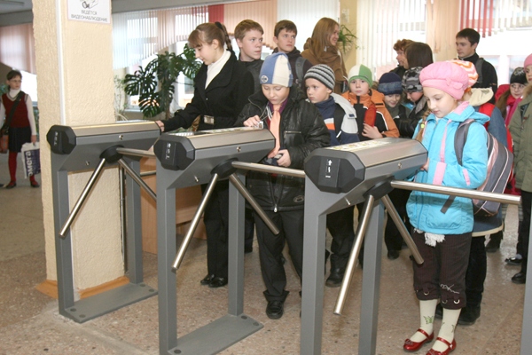 На охрану казанской школы с родителей хотят собрать почти 8 млн рублей