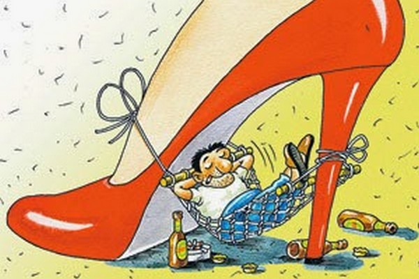 Альфа-самцы проигрывают подкаблучникам: ученые в Казани поговорили о женском и мужском