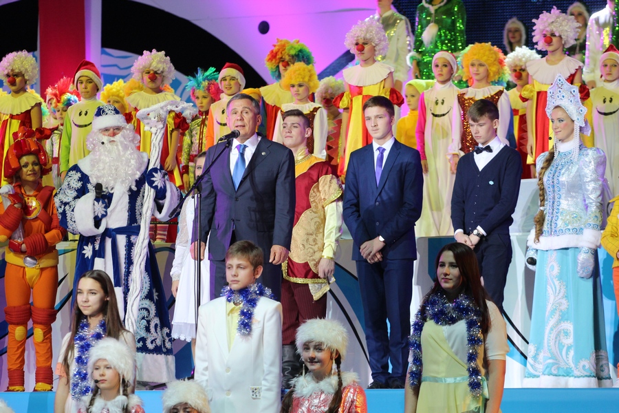 Республиканская новогодняя елка прошла в Казани