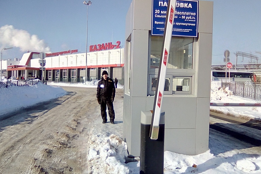Деньги из воздуха: вокзал на Воровского встречает казанцев платной парковкой