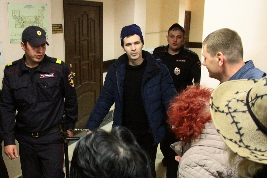 Девушка всегда права?.. Казанского таксиста снова признали виновным в «непорочном изнасиловании»