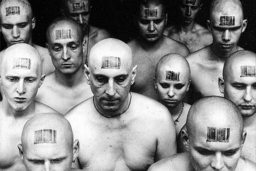 «Это будет тотальный контроль, причем бестолковый»: казанцы - о страхах оказаться в «цифровом концлагере»